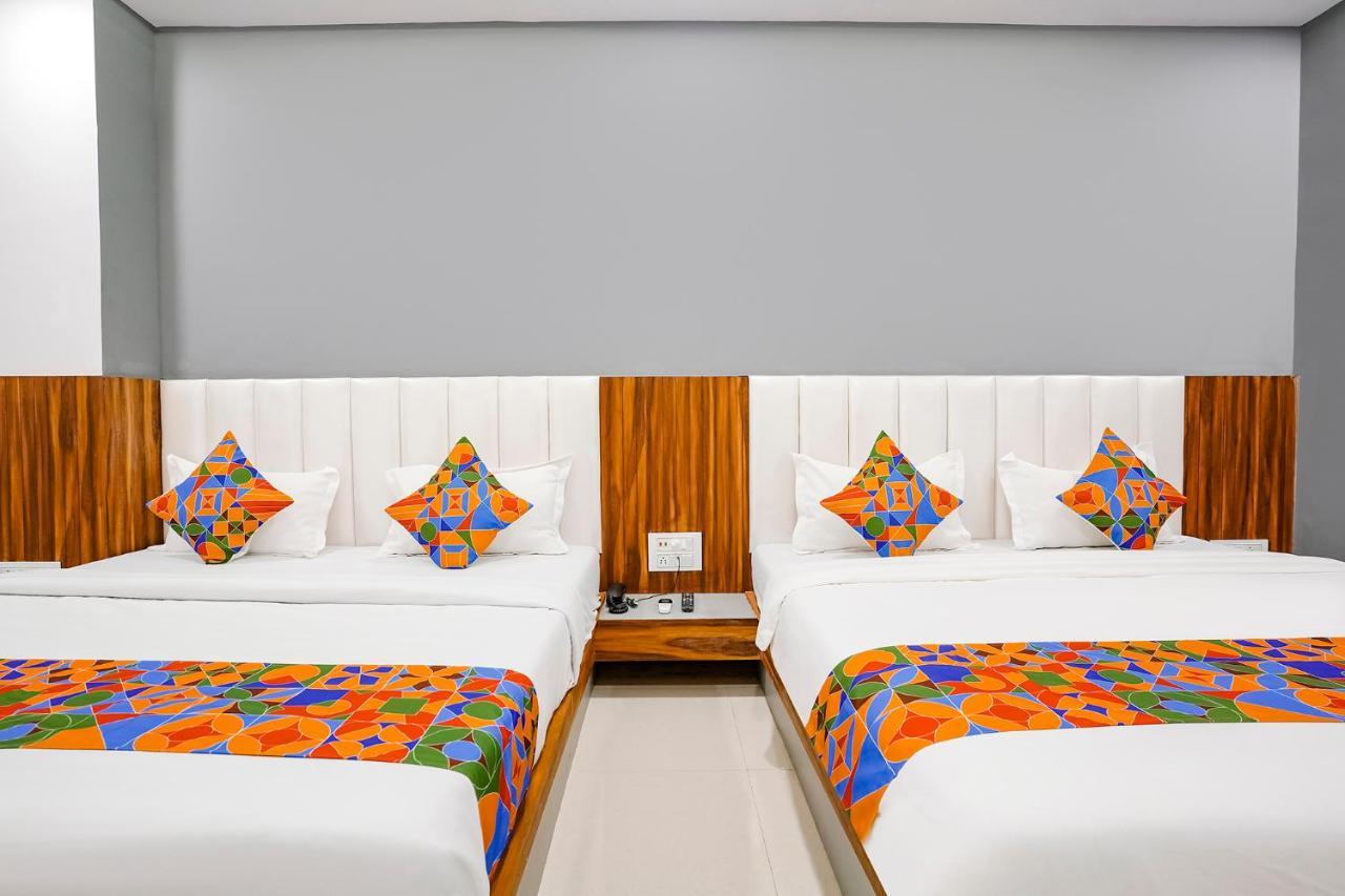 Fabhotel Magnus สุรัต ภายนอก รูปภาพ