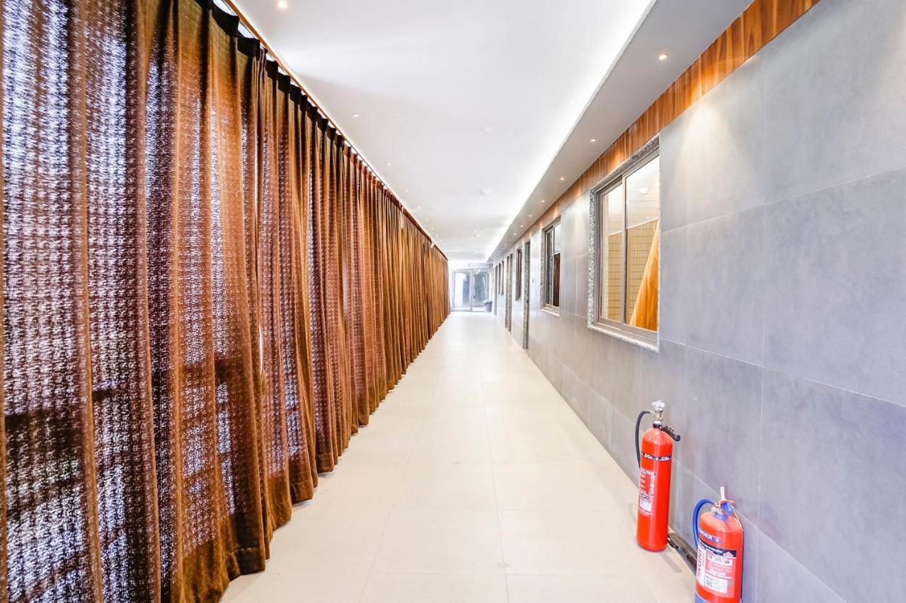 Fabhotel Magnus สุรัต ภายนอก รูปภาพ
