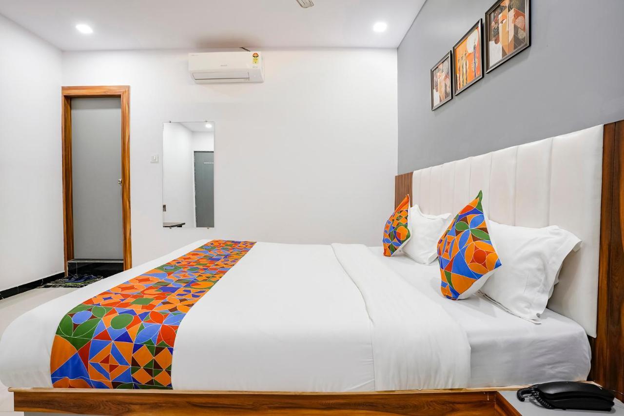 Fabhotel Magnus สุรัต ภายนอก รูปภาพ
