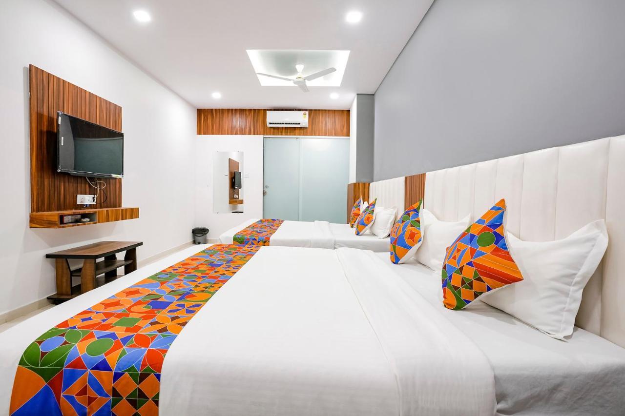 Fabhotel Magnus สุรัต ภายนอก รูปภาพ