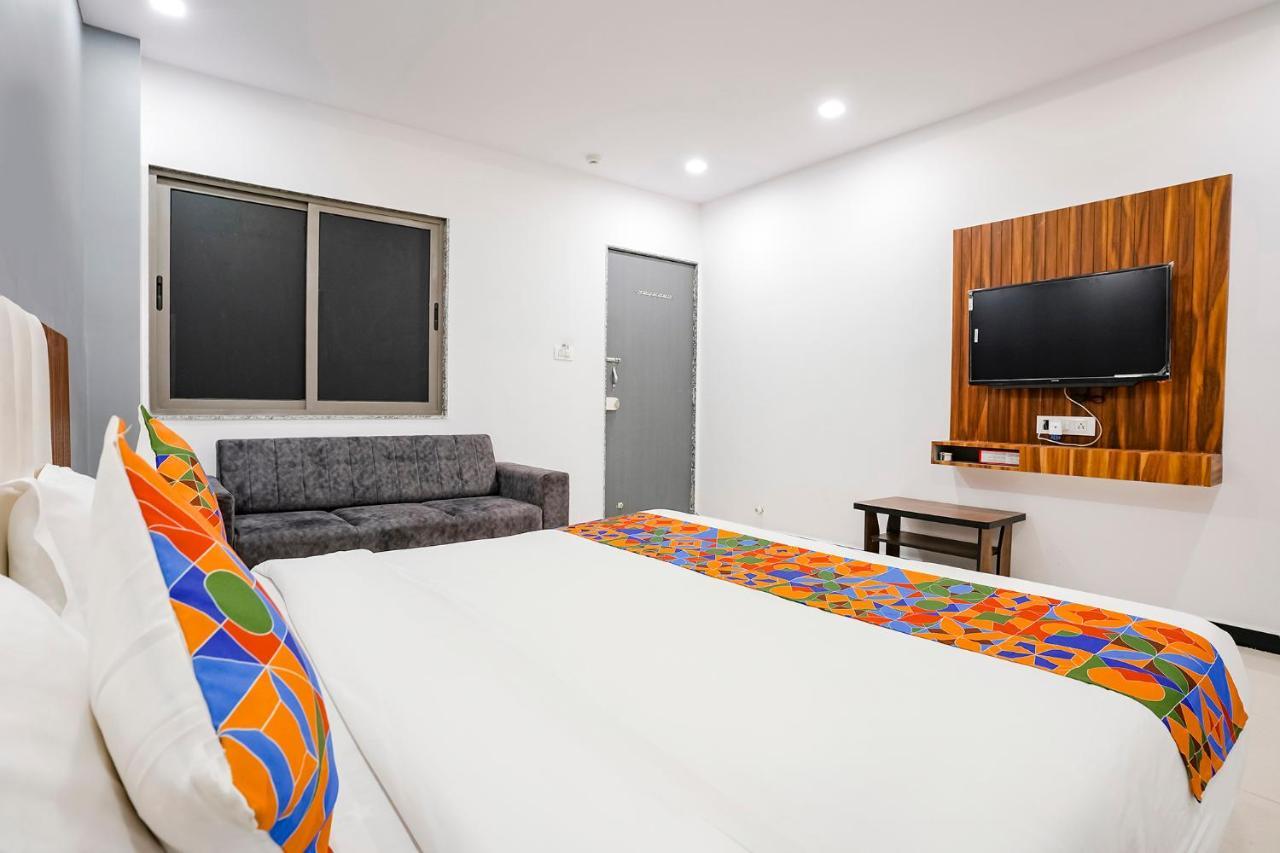 Fabhotel Magnus สุรัต ภายนอก รูปภาพ